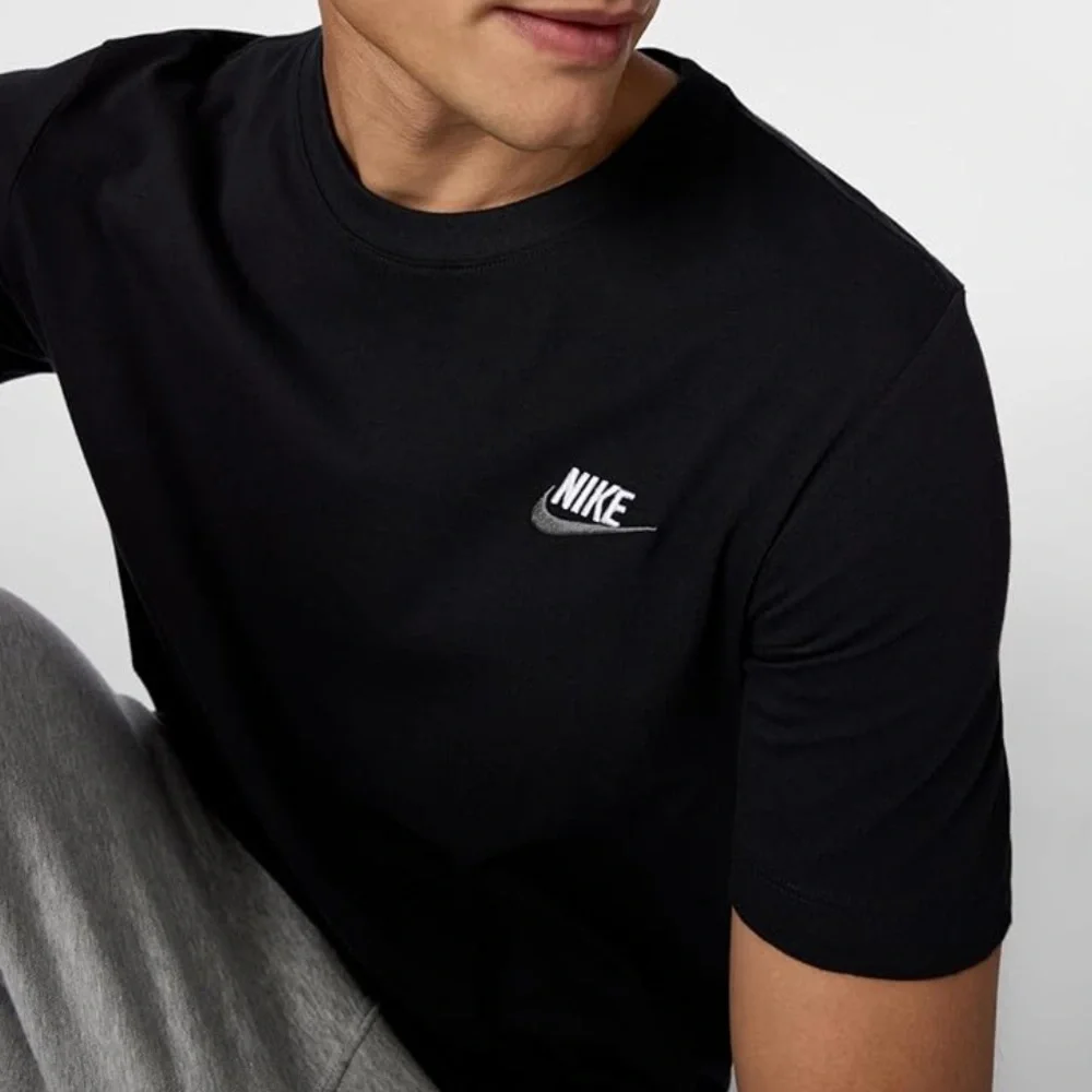 Nike Standard Fit The Nike Tee Size S - Picture 11 of 11